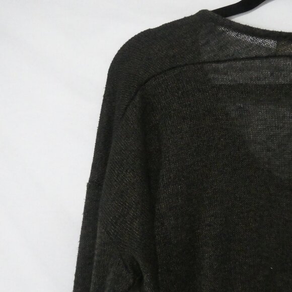 JOLIE USA | 24 pit to pit measured | Lightweight Olive Green V-Neck Sweater - Picture 9 of 14